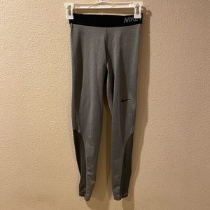 Grey Nike pro leggings with dark grey accents